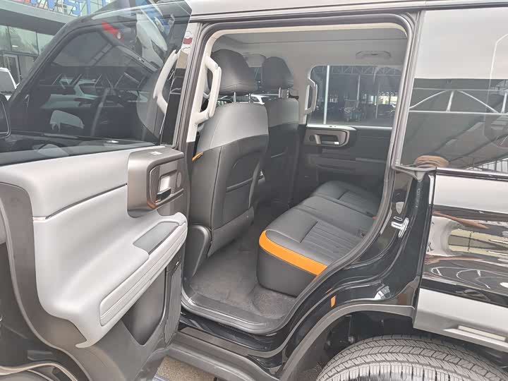 BAIC Beijing BJ40 Hybrid, 2026 — фото 7 из 9