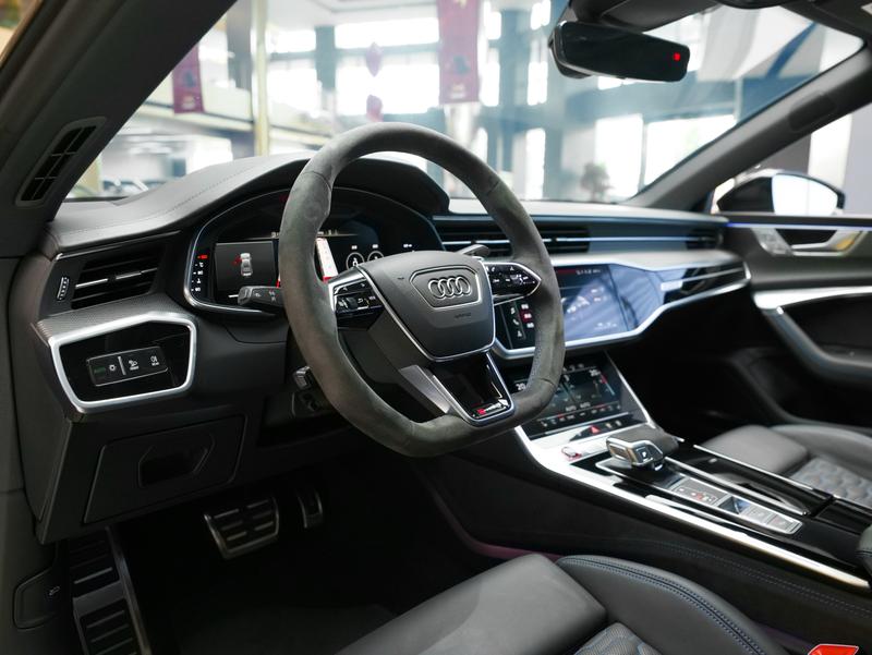 Audi RS 7, 2023 — фото 8 из 12