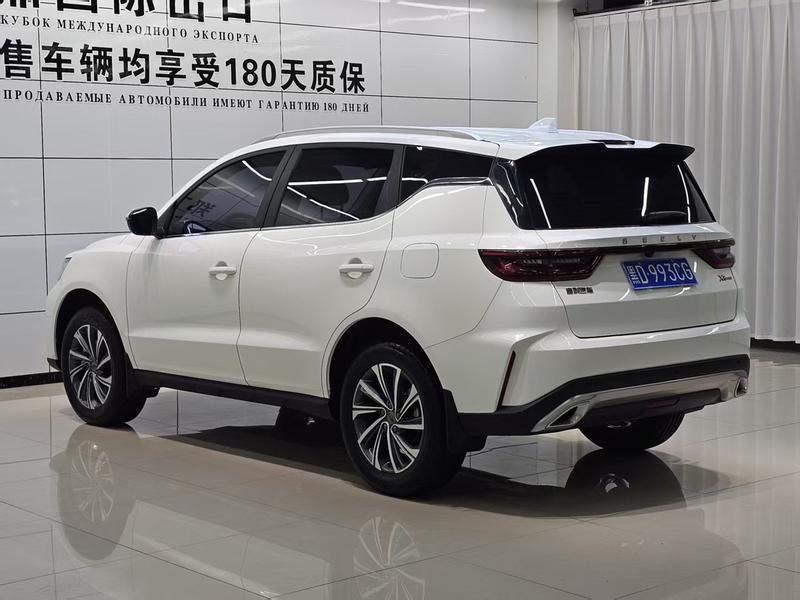 Geely Vision X6, 2022 — фото 5 из 12