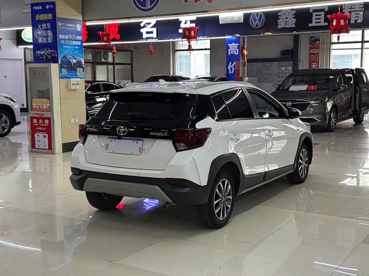 Toyota Yaris L Hatchback, 2022 — фото 9 из 9