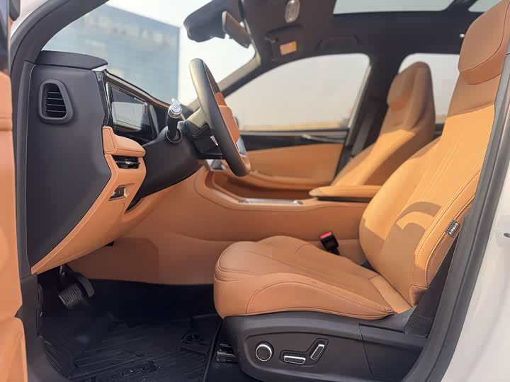 Geely Galaxy L7, 2024 — фото 4 из 9