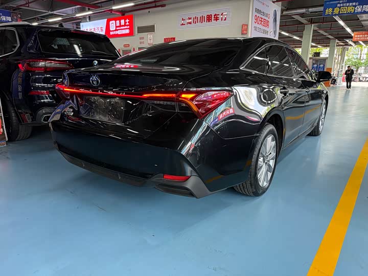 Toyota Avalon, 2024 — фото 4 из 9