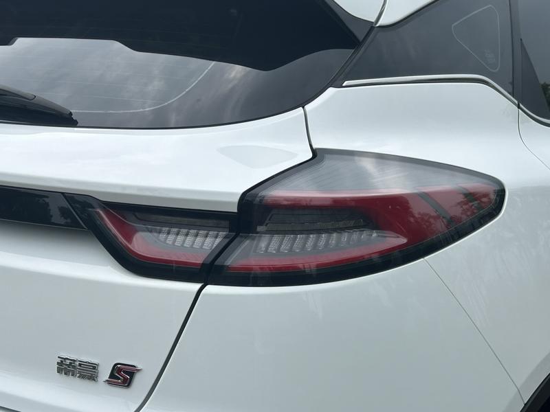 Geely Emgrand GS, 2022 — фото 10 из 12