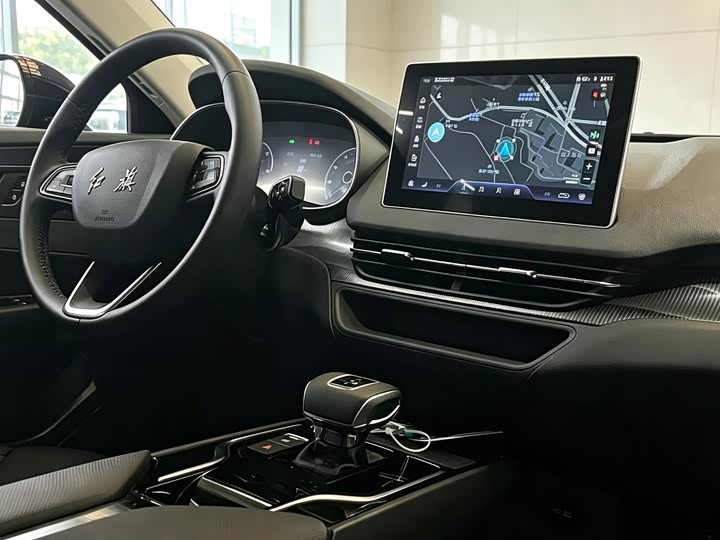 Hongqi E-QM5, 2023 — фото 6 из 9