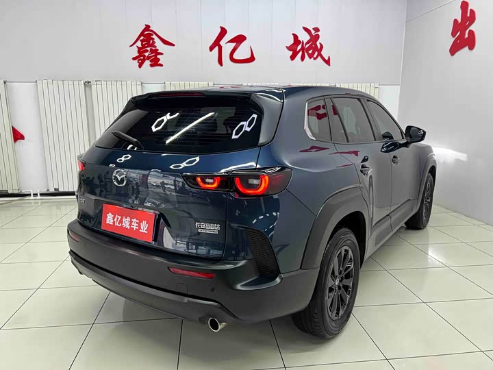 Mazda CX-50, 2023 — фото 4 из 9