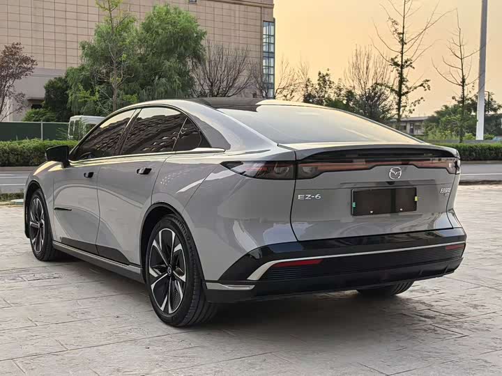 Mazda EZ-6, 2024 — фото 7 из 9
