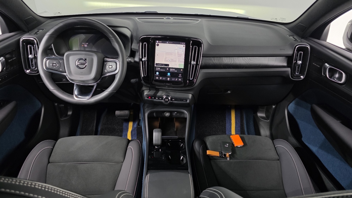Volvo C40, 2022 — фото 6 из 12