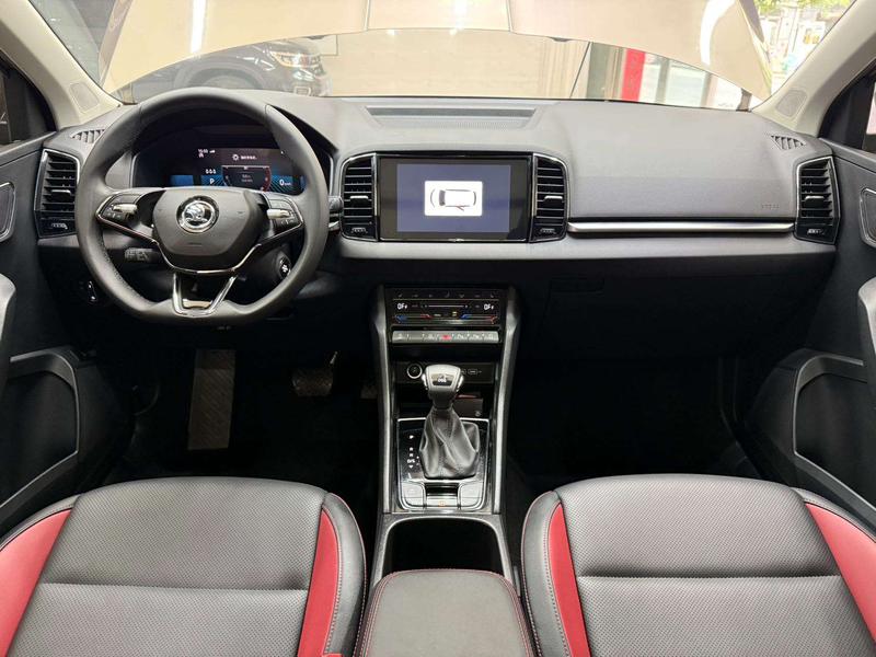 Skoda Karoq, 2023 — фото 7 из 12