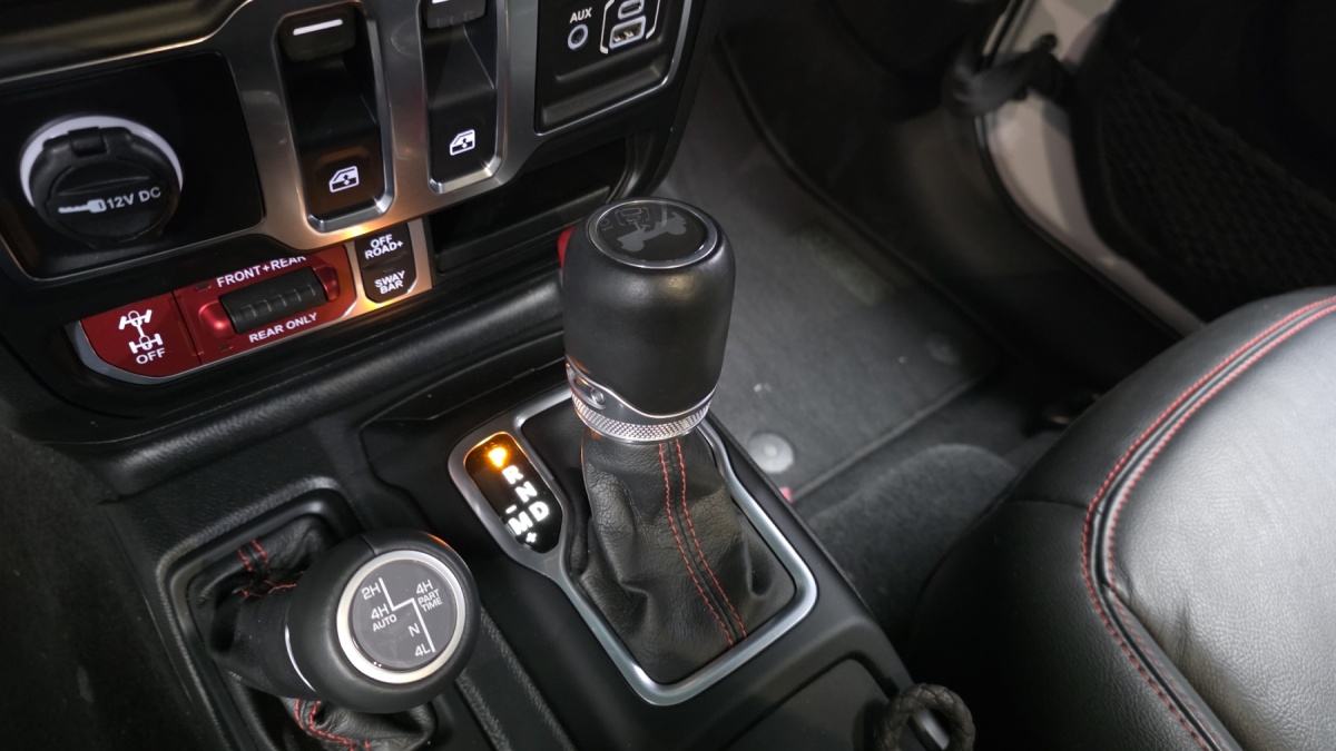 Jeep Wrangler, 2023 — фото 8 из 12