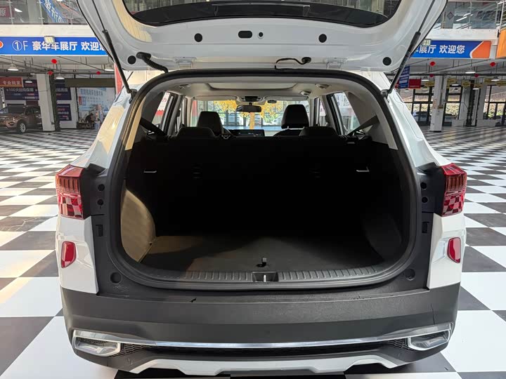 Kia KX3, 2021 — фото 8 из 9