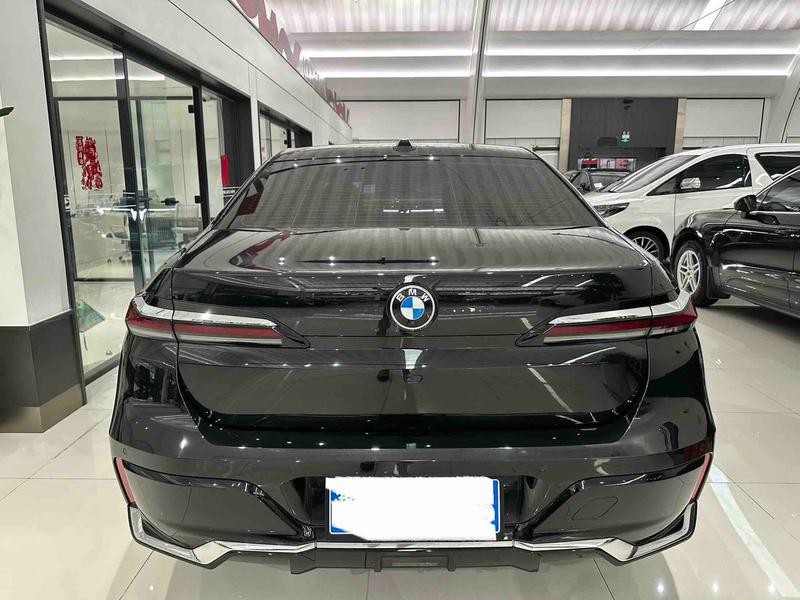 BMW 7 Series, 2024 — фото 4 из 12