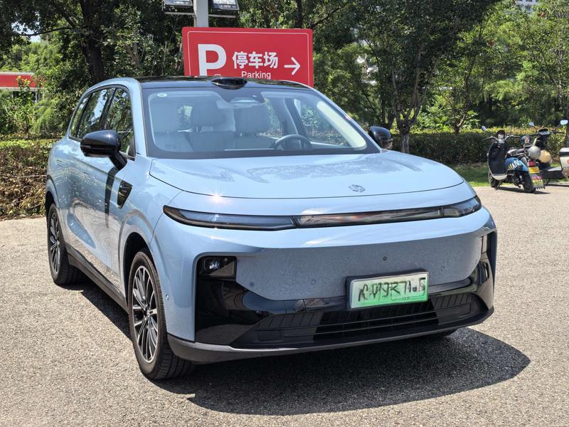 Leapmotor B10, 2025 — фото 3 из 11