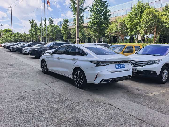 Chery Arrizo 8, 2023 — фото 4 из 9