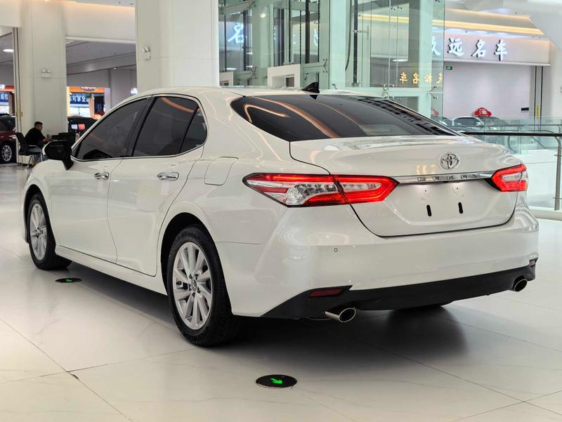 Toyota Camry, 2021 — фото 5 из 12