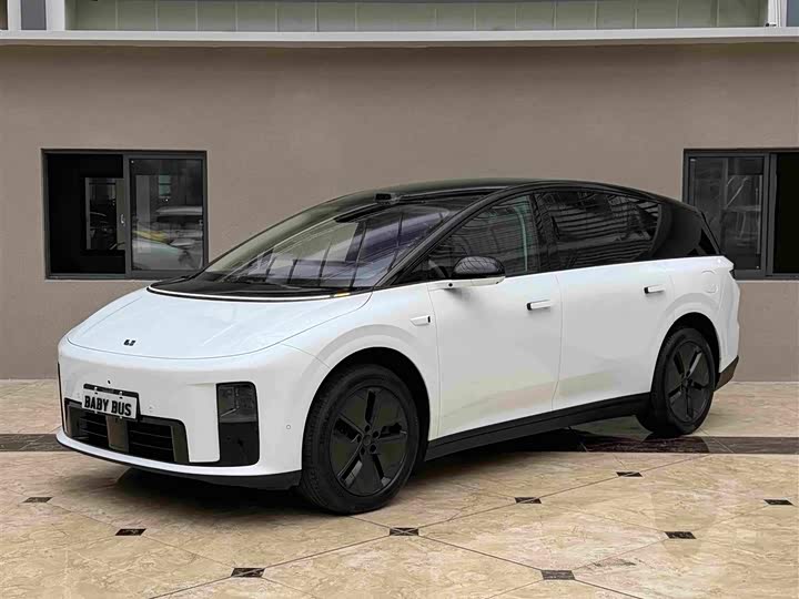LiXiang i8, 2025 — купить в Иванове под ключ