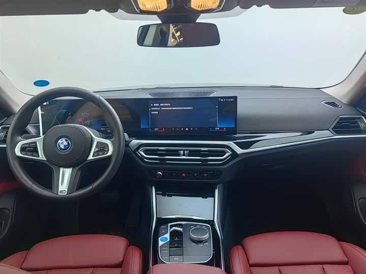 BMW i4, 2025 — фото 7 из 9