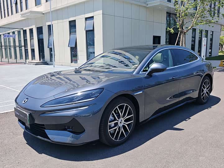 Denza Z9, 2024 — купить в Йошкар-Оле под ключ