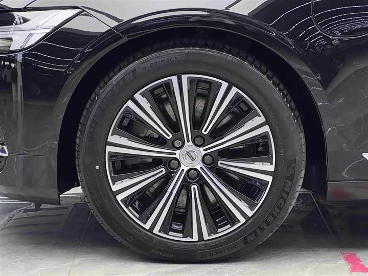 Volvo S90 Hybrid, 2022 — фото 4 из 9