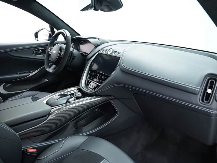Aston Martin DBX, 2021 — фото 6 из 9