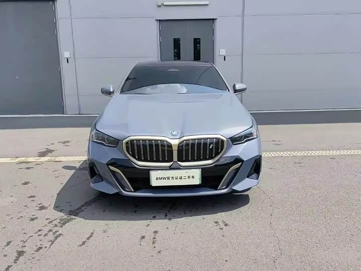 BMW i5, 2025 — фото 4 из 9