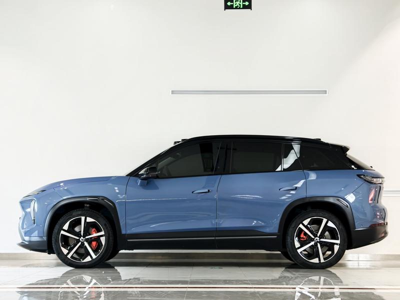 Nio ES7, 2022 — фото 3 из 8