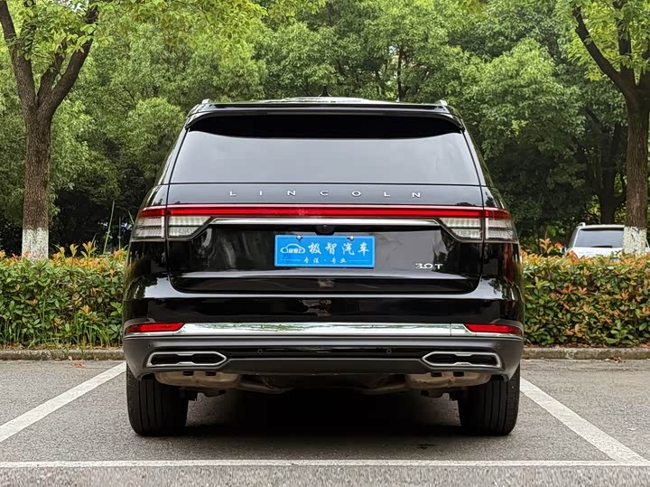 Lincoln Aviator, 2023 — фото 6 из 9