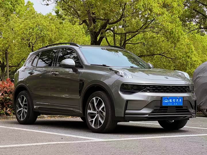 Lynk & Co 01 EM-P Hybrid, 2021 — фото 3 из 9