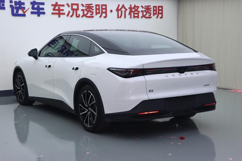 BAIC Arcfox Alpha S5, 2024 — фото 4 из 11