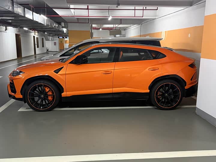 Lamborghini Urus, 2023 — фото 9 из 9