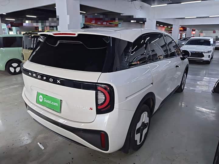 BAIC Arcfox Kaola S, 2024 — фото 7 из 9