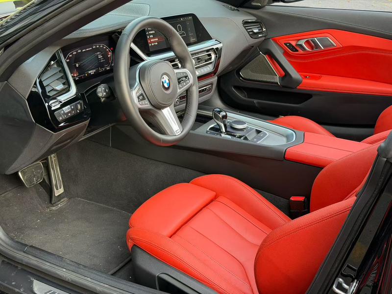 BMW Z4, 2023 — фото 7 из 9
