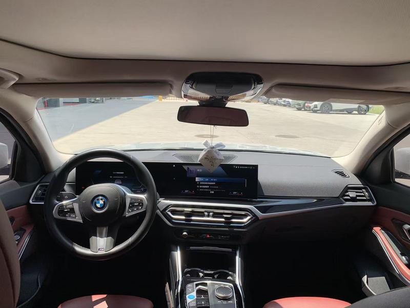 BMW i3, 2023 — фото 7 из 10