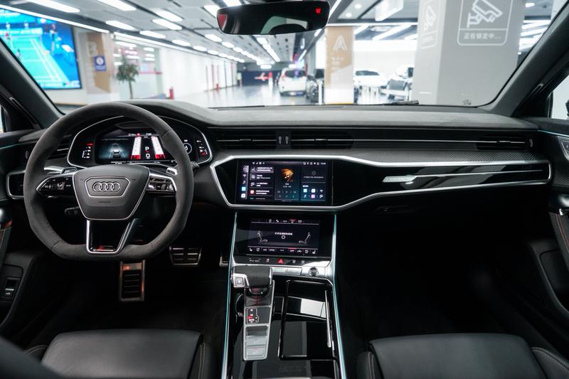 Audi RS 6, 2025 — фото 6 из 9