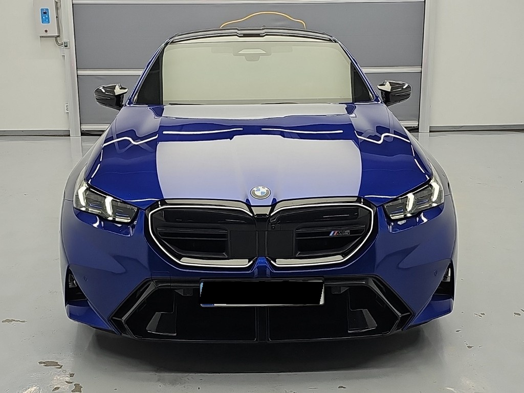 BMW M5, 2025 — фото 2 из 12