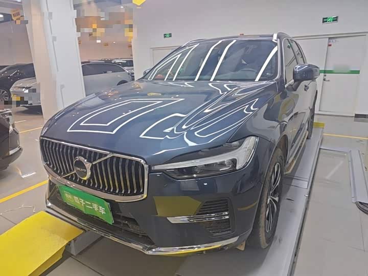 Volvo XC60, 2022 — фото 2 из 9