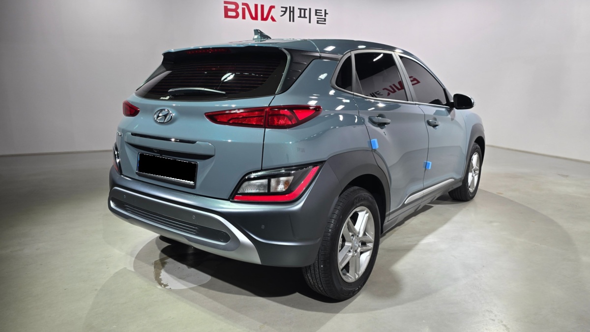 Hyundai Kona, 2022 — фото 2 из 12