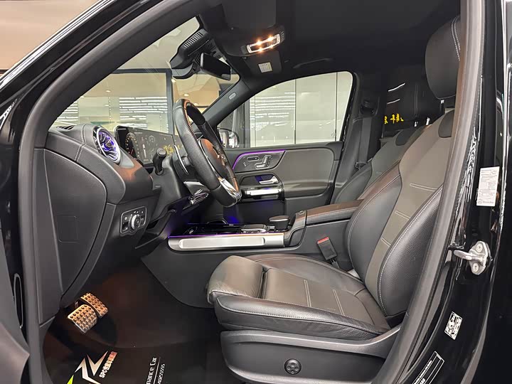 Mercedes-Benz GLB-Class AMG, 2022 — фото 7 из 9