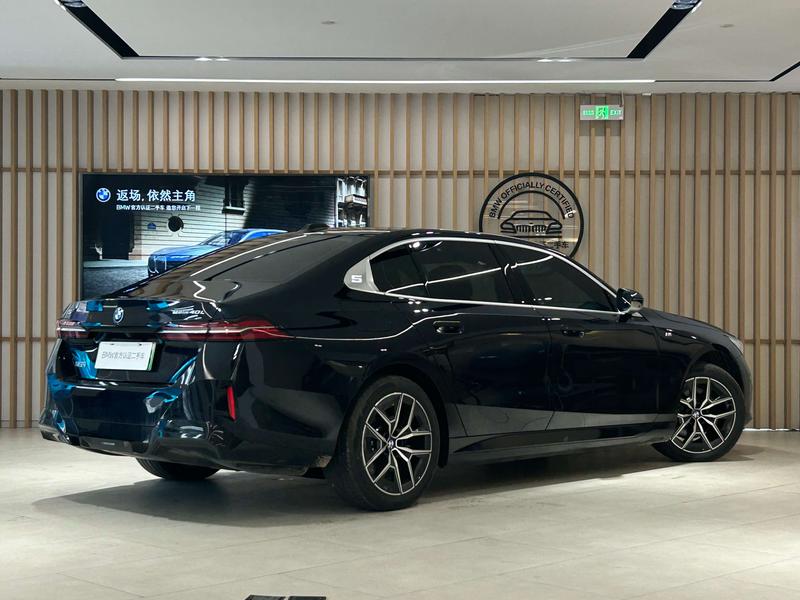 BMW i5, 2025 — фото 5 из 10