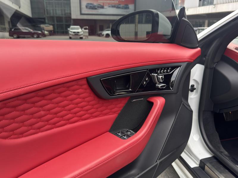 Jaguar F-Type, 2023 — фото 12 из 12