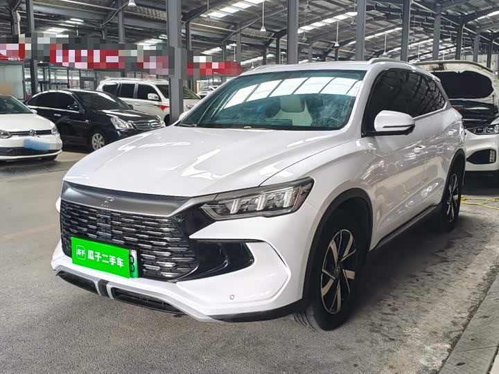 BYD Song Pro Hybrid, 2024 — фото 2 из 9