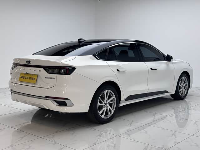 Ford Mondeo, 2022 — фото 6 из 9