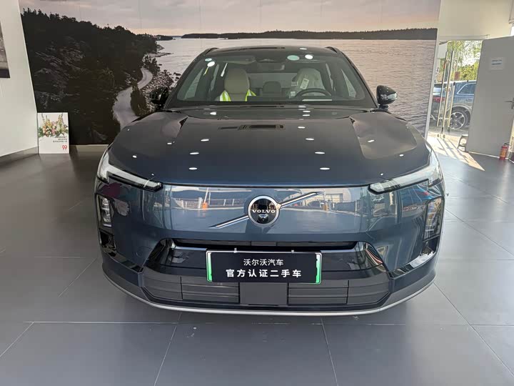 Volvo XC70 Hybrid, 2025 — фото 3 из 9