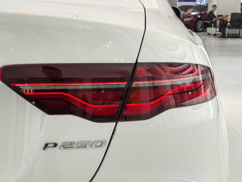 Jaguar XE L, 2022 — фото 9 из 12