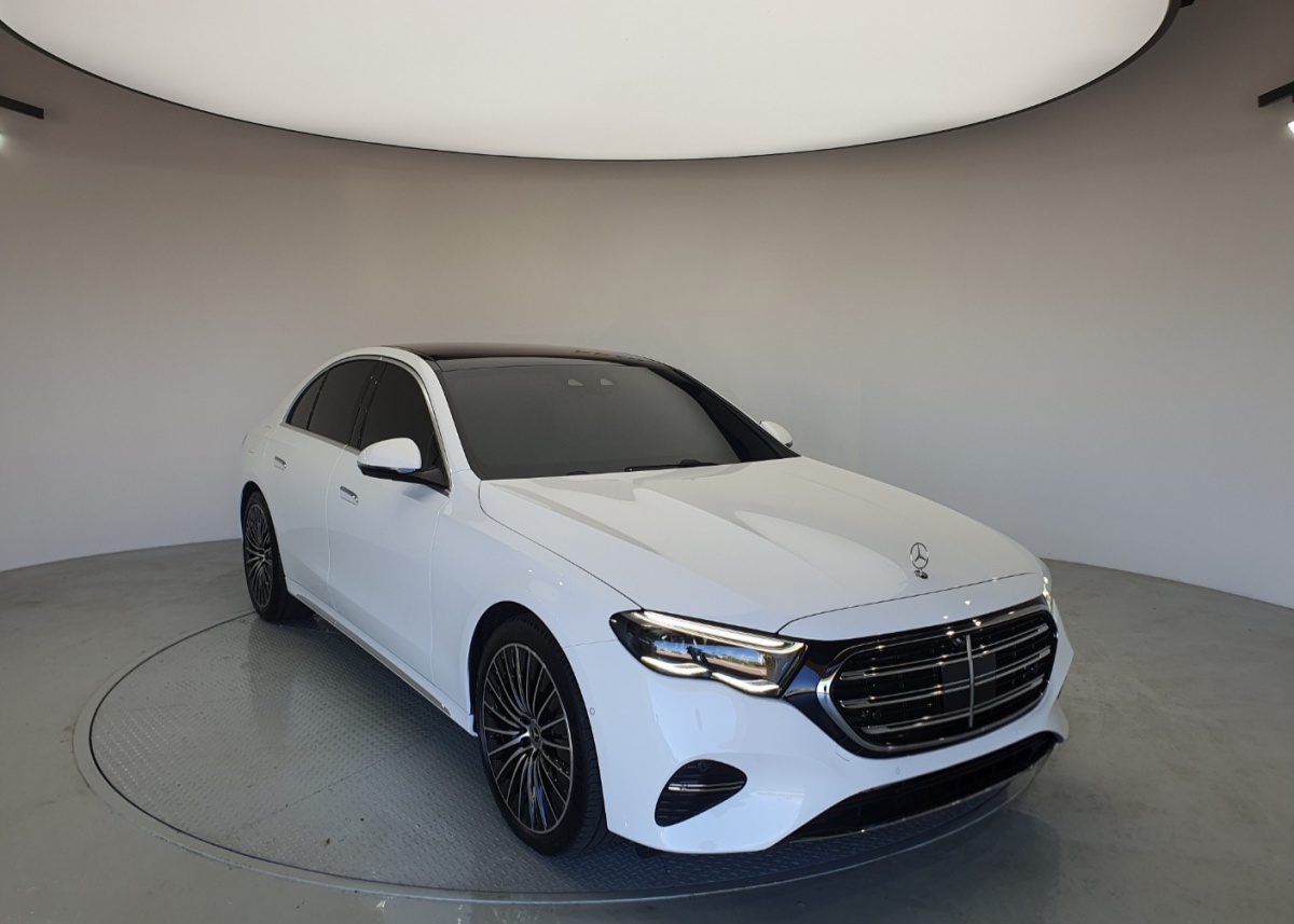 Mercedes-Benz E-Class, 2026 — фото 4 из 12