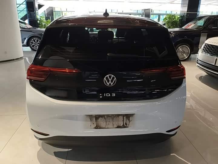 Volkswagen ID.3, 2023 — фото 6 из 9