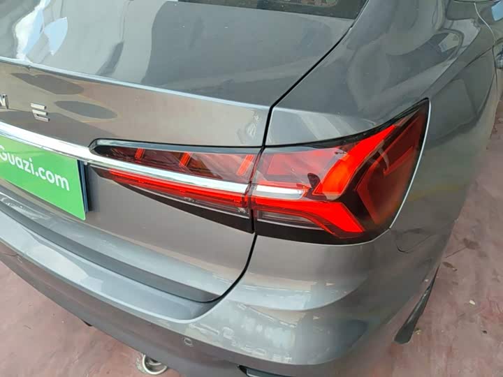 Roewe i5, 2021 — фото 8 из 9