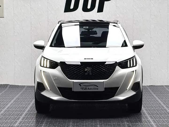 Peugeot 2008, 2023 — фото 2 из 9