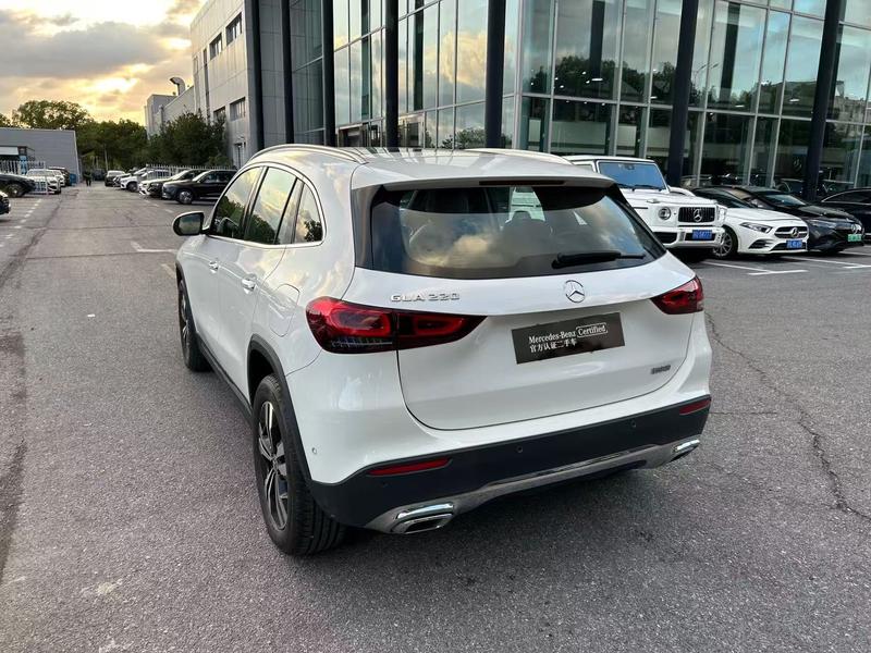 Mercedes-Benz GLA-Class, 2023 — фото 4 из 12