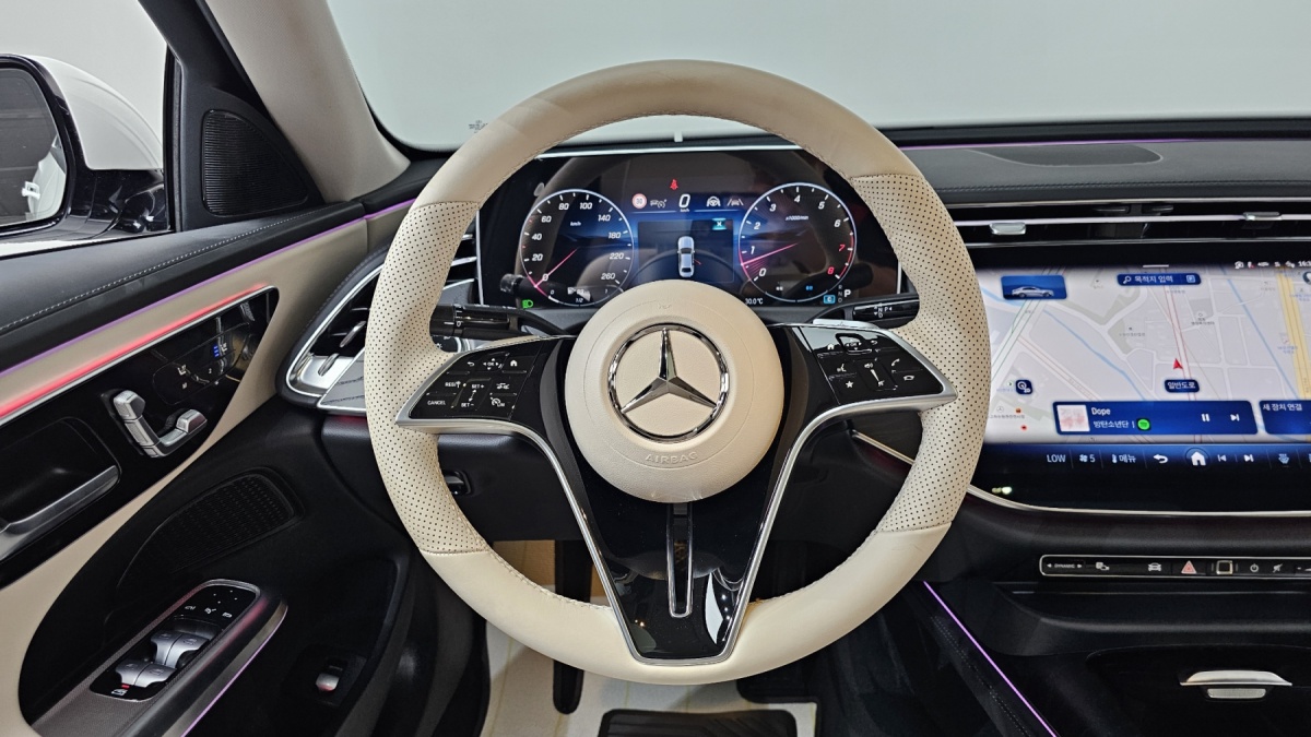 Mercedes-Benz E-Class, 2025 — фото 12 из 12