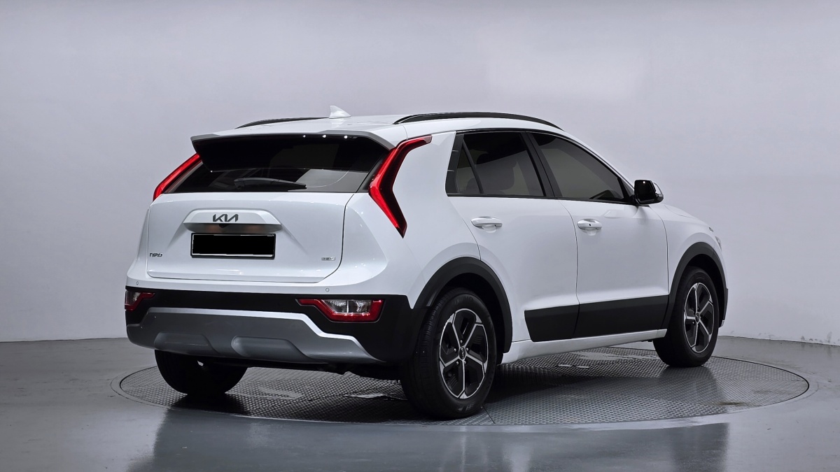 Kia Niro, 2022 — фото 2 из 12